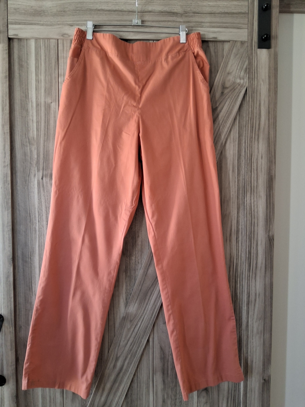 Relaxed Wide-Leg Pull-On Scrubs in Coral